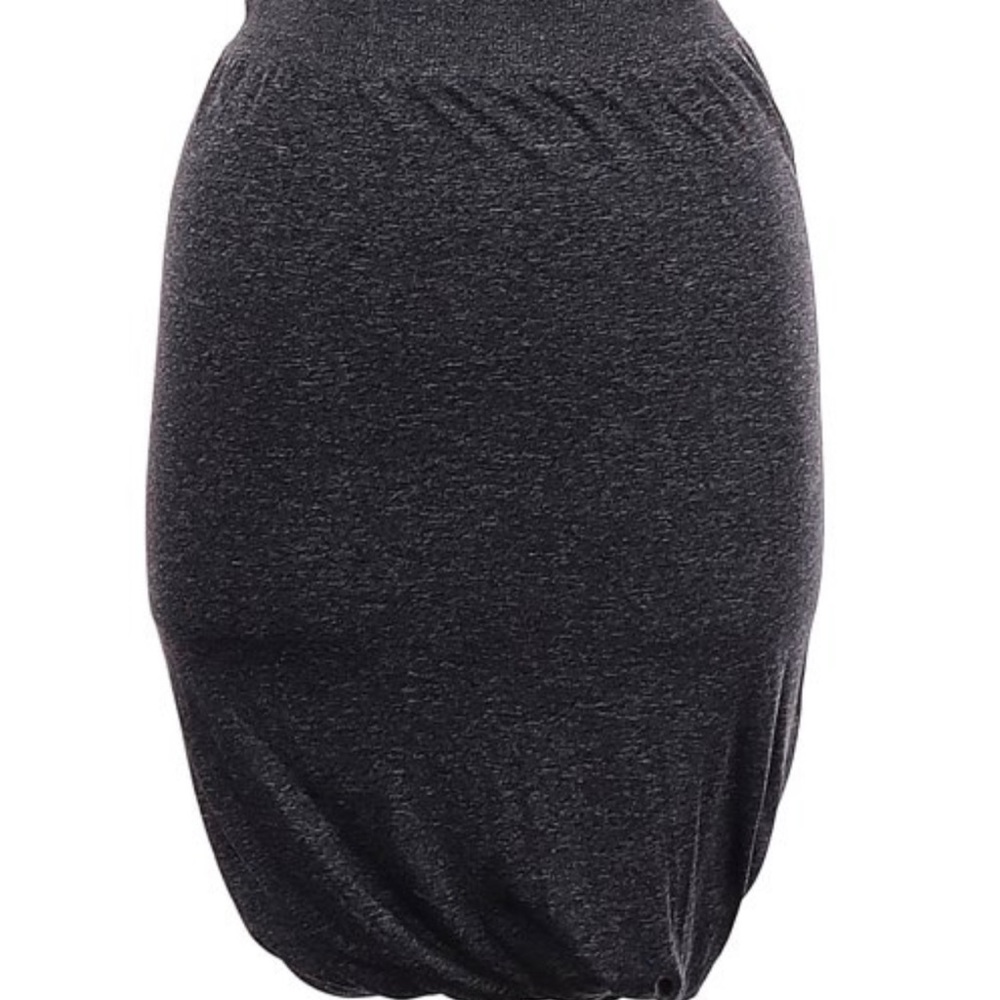 Lululemon IN THE FLOW skirt size 4 gray